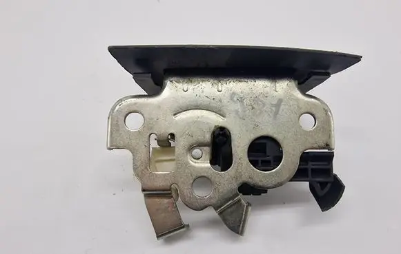 Audi A4 S4 B8 8K Tailgate/trunk/boot lock/catch/latch 8K9827505