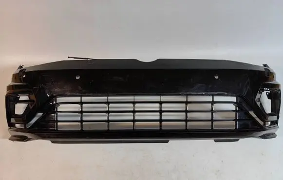 Volkswagen Golf VII Front bumper