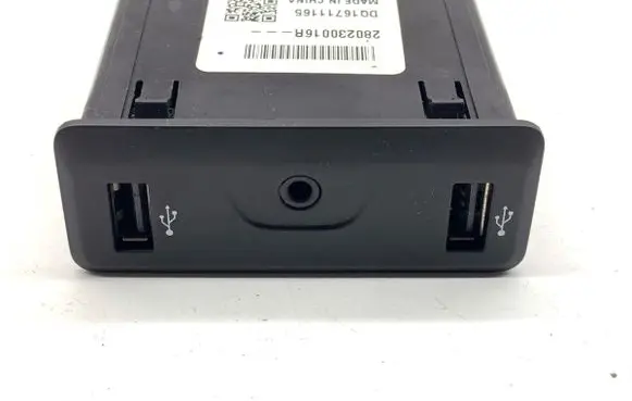 Renault Talisman USB socket connector 280230016R