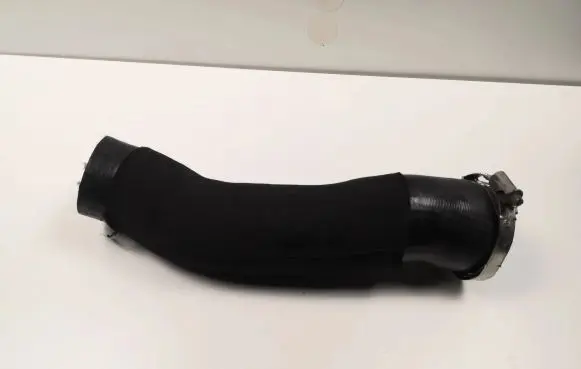 Audi Q7 4M Engine coolant pipe/hose