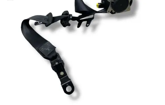 Volvo V40 Front seatbelt 31418480