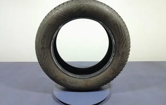 Suzuki Swift II R17 C winter tire 8714692358203