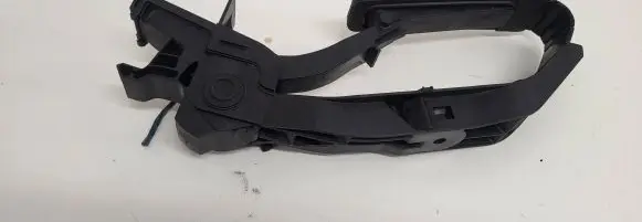 Mercedes-Benz E W211 Accelerator throttle pedal A2113000404
