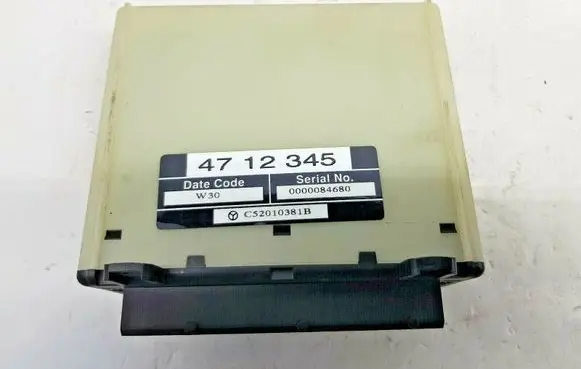 Saab 900 Engine control unit/module C52010381B