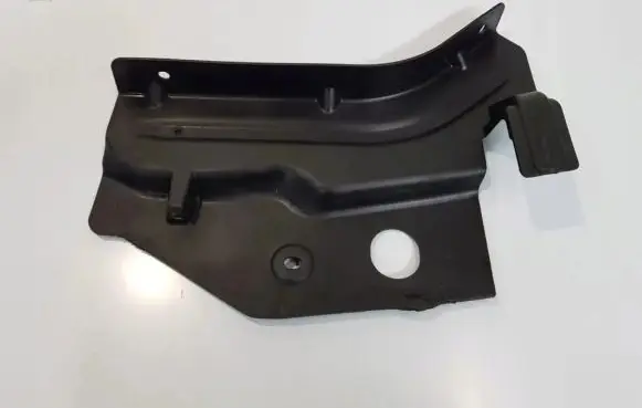 Opel Astra J Engine cover (trim)