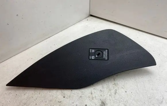 Volkswagen Golf Sportsvan Dashboard side end trim 517858218