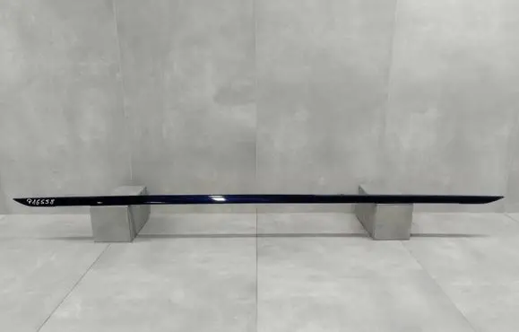 Foot area side trim