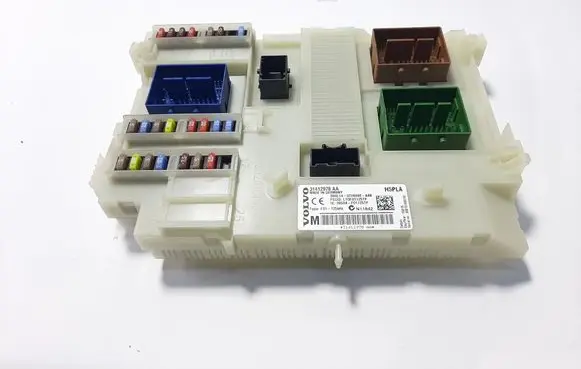 Volvo XC60 Fuse module 31412970 31412970AA