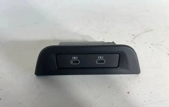 Porsche Taycan 9J1 USB socket connector 4N1035954