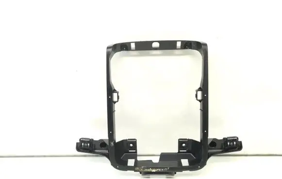 Volkswagen Jetta VI Other interior part 5C6868519