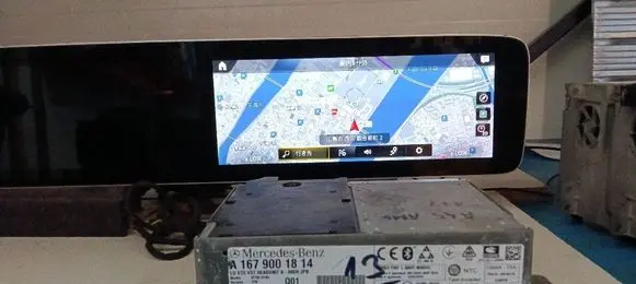 Mercedes-Benz GLE W167 Radio/GPS head unit trim A1679001814