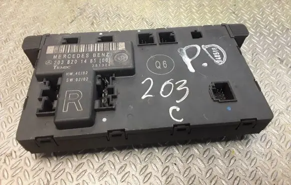 Mercedes-Benz C W203 Door control unit/module 2038201485 A2038201485