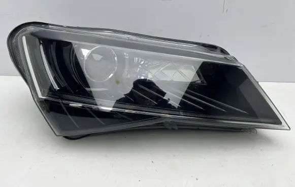 Skoda Superb B8 (3V) Headlight/headlamp 3V1941016B