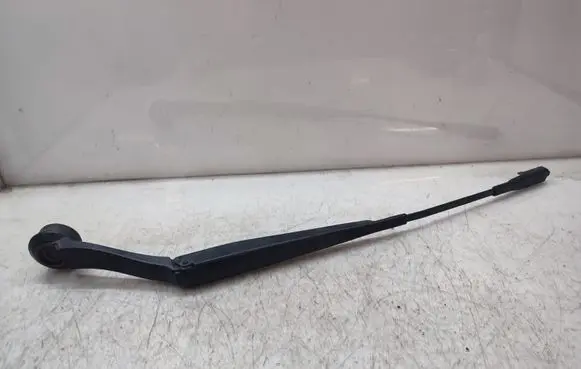 Front wiper blade arm