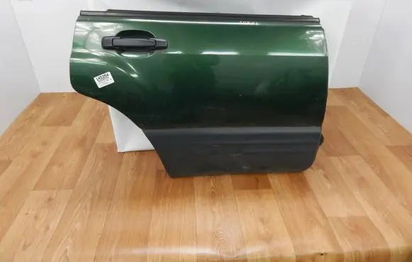 Subaru Forester SF Rear door