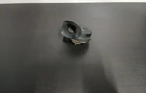Volkswagen PASSAT B6 Horn signal 607000