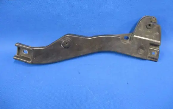 Audi A4 S4 B7 8E 8H Front bumper mounting bracket 8E0807203B