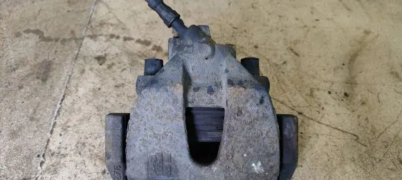 Volvo C30 Front brake caliper