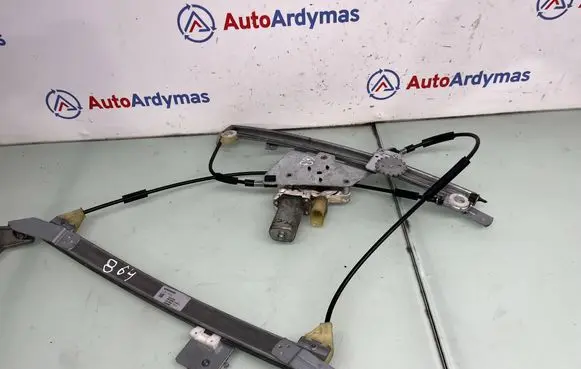 BMW 1 E82 E88 Front door window regulator with motor 7165596 51337165596