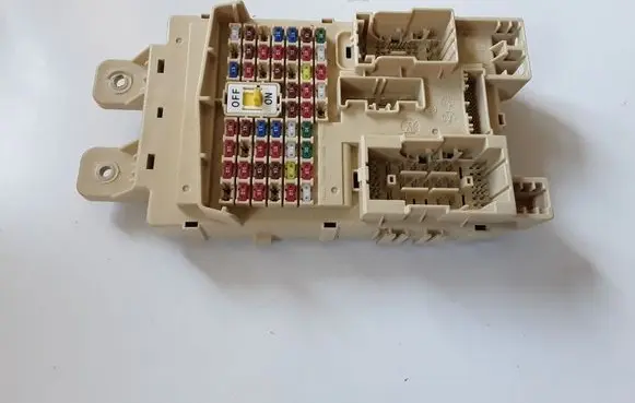 Hyundai Ioniq Fuse module 91950G2521