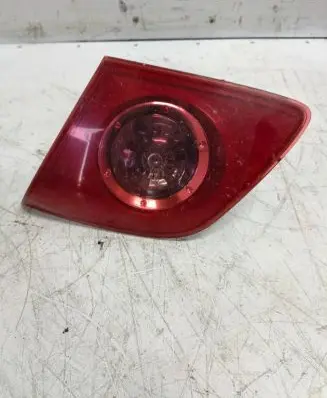 Tailgate rear/tail lights