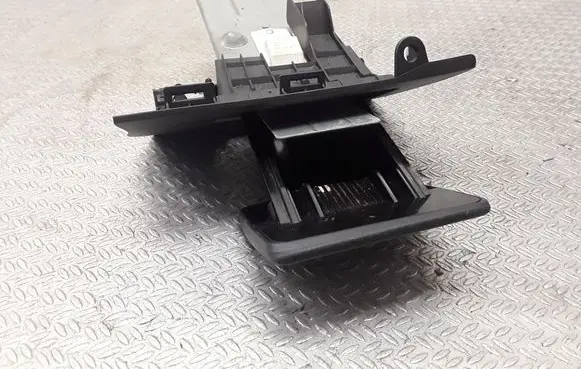 Ashtray (front)