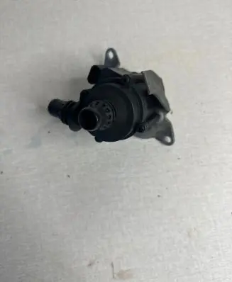 BMW 5 F10 F11 Electric auxiliary coolant/water pump 8512235 310110
