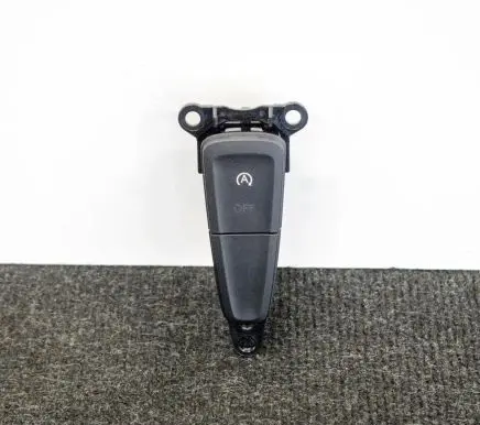 Ford Focus Other switches/knobs/shifts F1ET11B573AA