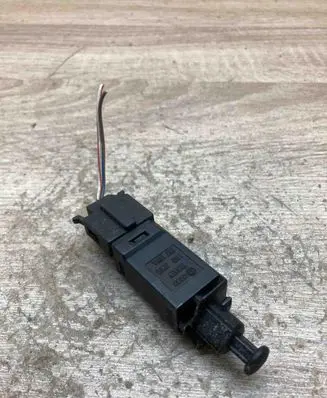 Volkswagen Golf IV Brake pedal sensor switch 1H0927189A
