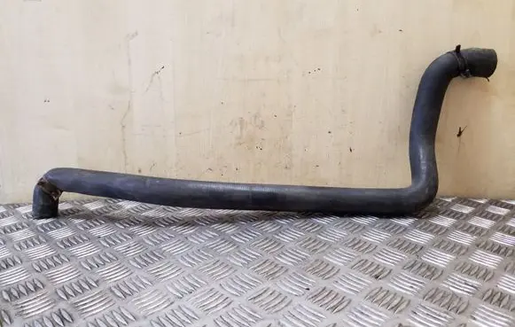 Volkswagen Transporter - Caravelle T4 Engine coolant pipe/hose 074121051E