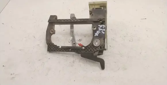 BMW 5 E39 Front door exterior handle/bracket 