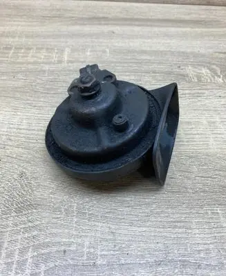 Audi A6 S6 C4 4A Horn signal 0091001