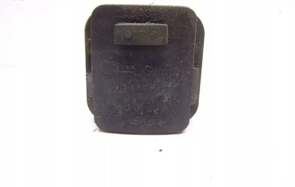 Audi A6 S6 C5 4B Radiator mount bracket 8D0121276