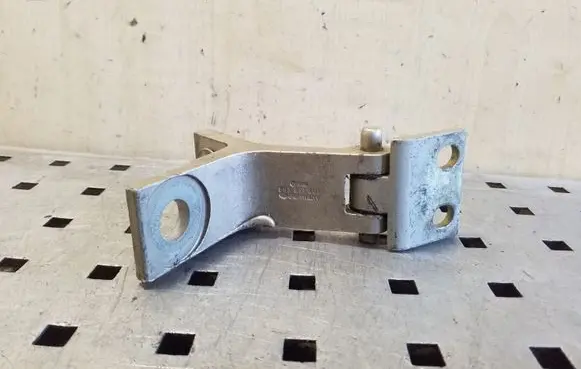 Audi 80 90 S2 B4 Front door upper hinge 893831401