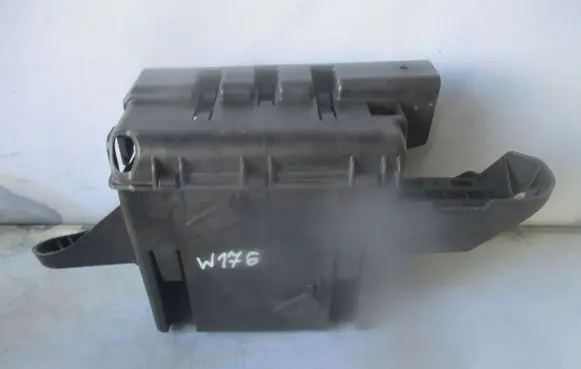 Battery box tray