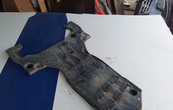 Lexus IS 220D-250-350 Gearbox bottom protection 5144230150