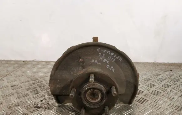 Citroen C-Crosser Front wheel hub