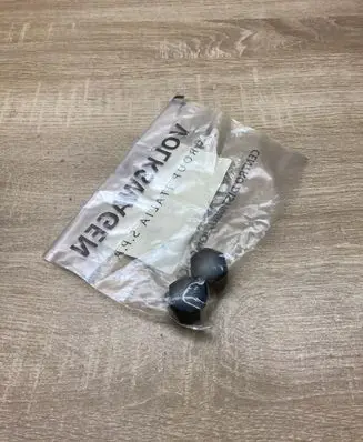 Audi A4 S4 B5 8D Wheel nut cap/cover 8D0601173D