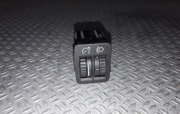 Volkswagen PASSAT B6 Headlight level height control switch