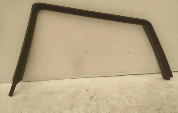 Saab 9-5 Rear door window/glass frame 4709465