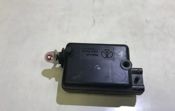 Peugeot 406 Central locking motor 