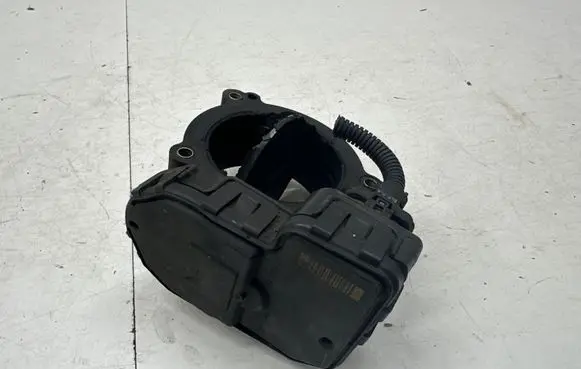 Mercedes-Benz E W212 Engine shut-off valve A6510900270
