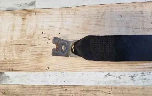 Mazda 2 Rear seatbelt 64232