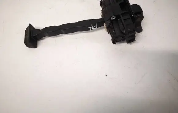 Volkswagen ID.3 Front door check strap stopper 