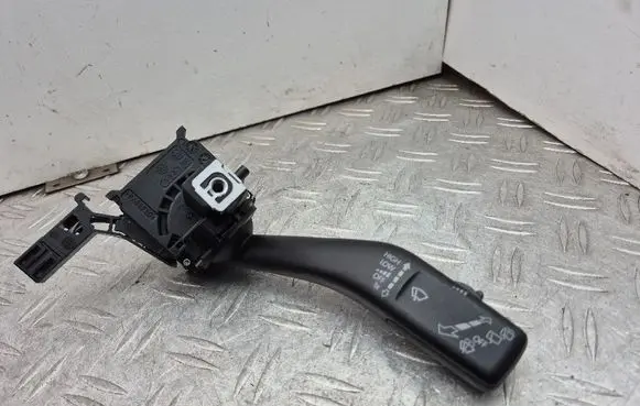 Skoda Octavia Mk2 (1Z) Wiper control stalk 1K0953519H