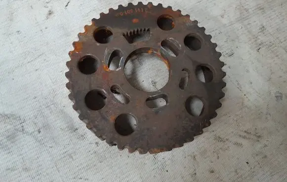 Volkswagen PASSAT B5.5 Camshaft pulley/ VANOS 038109111E
