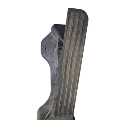 Volkswagen Tiguan Accelerator throttle pedal 1K1721503M
