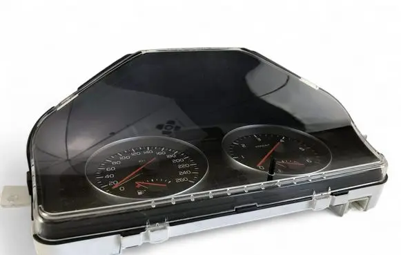 Volvo V50 Speedometer (instrument cluster) 31296228
