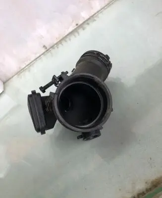 Hyundai Kona II Air intake duct part 28138df100