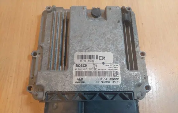 Hyundai ix 55 Engine control unit/module ECU 0281015765 39120-3A000 39152-3A000